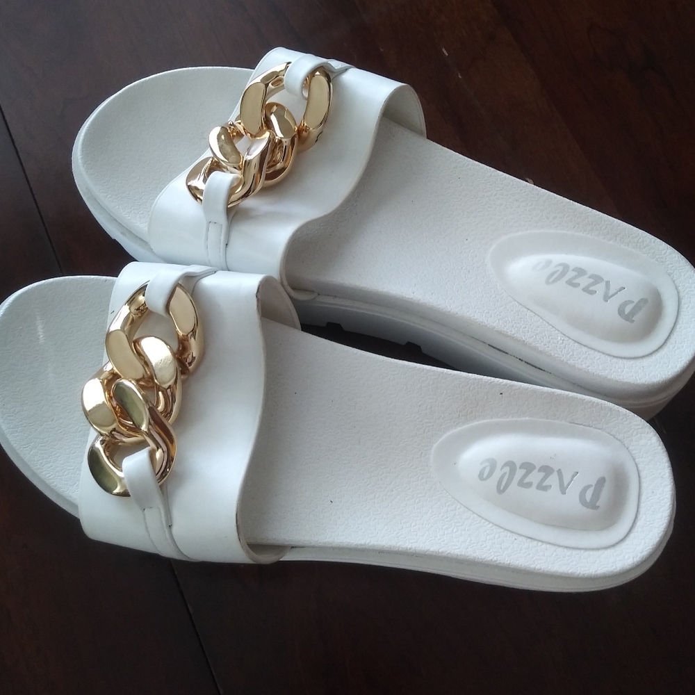 Pazzle slippers